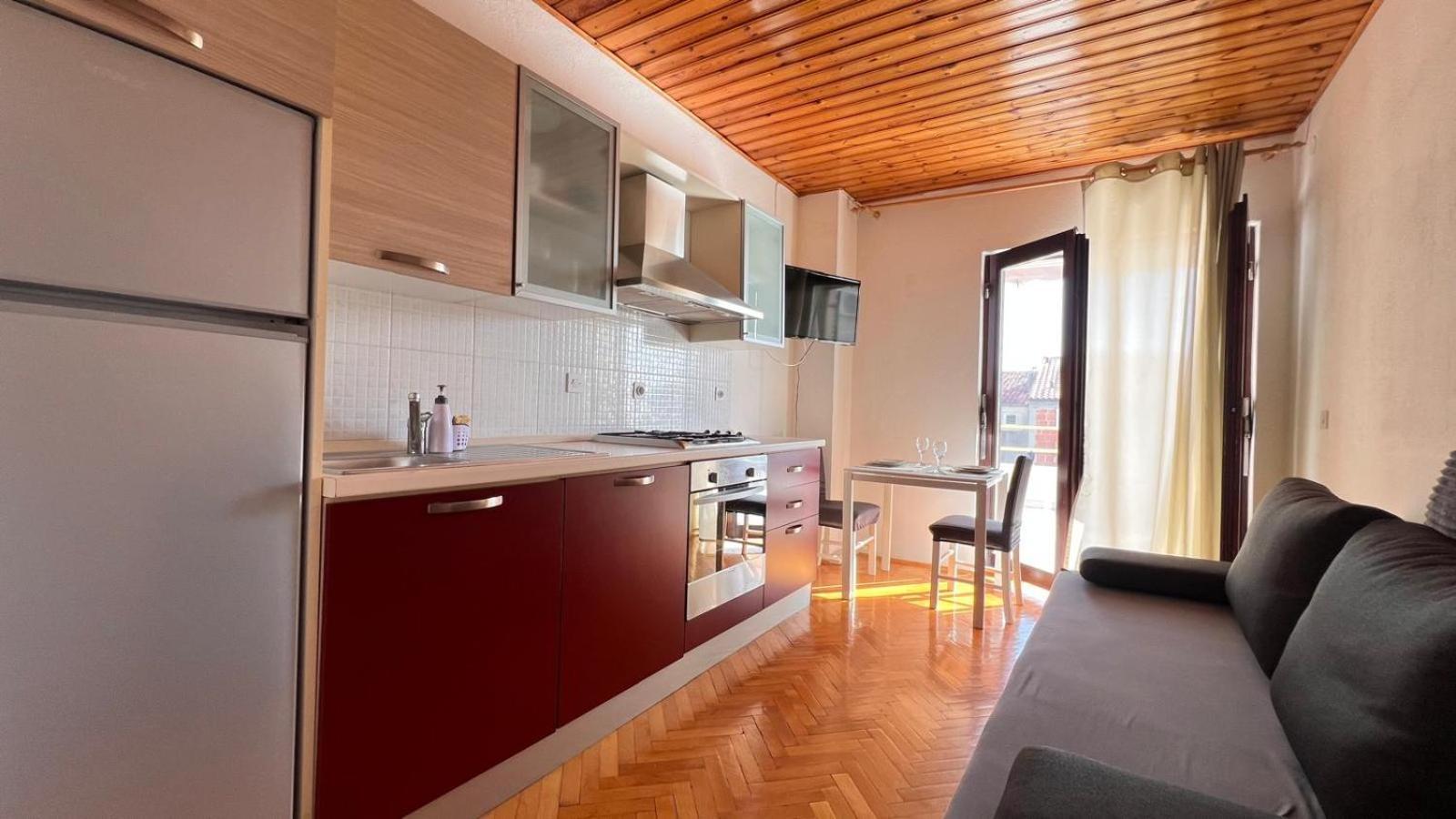 Apartment Kuba Макарска Экстерьер фото